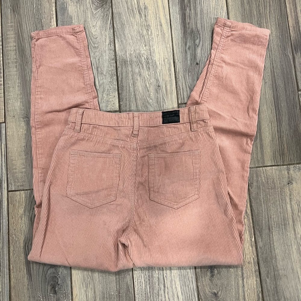 BDG Women's Pink Straight Leg Corduroy Jeans Mom High Rise EUC Size 26 - Picture 3 of 3